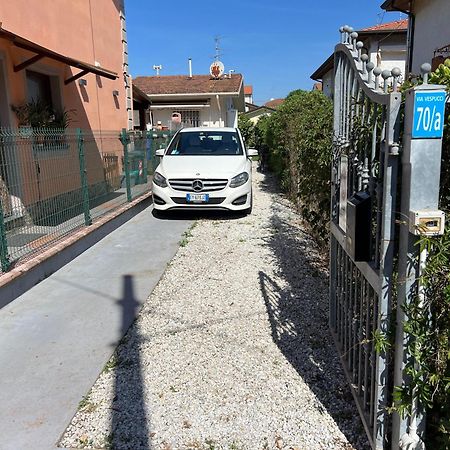 Casa Vacanze Vespucci Torre del Lago Puccini Exterior foto