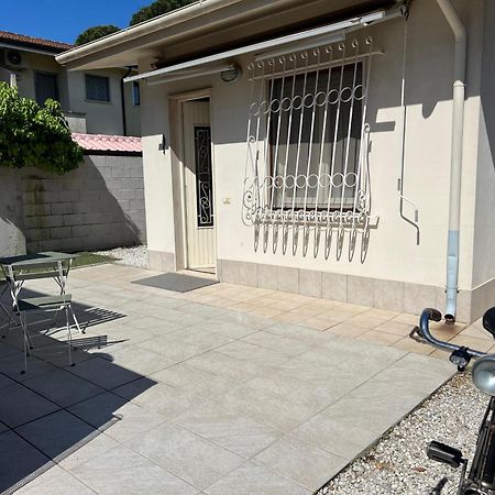 Casa Vacanze Vespucci Torre del Lago Puccini Exterior foto